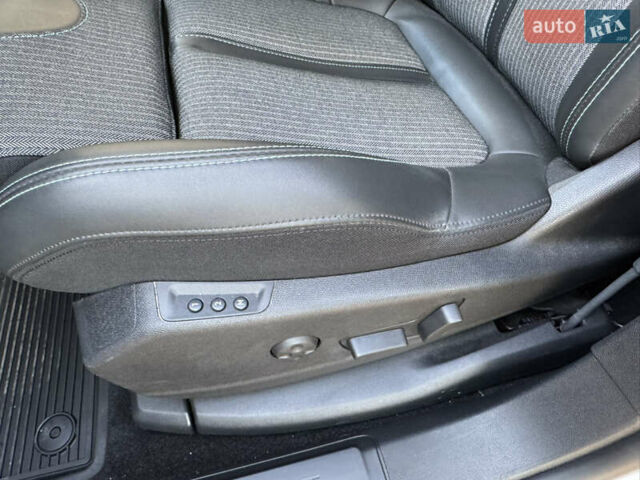 Белый Пежо 3008, объемом двигателя 2 л и пробегом 80 тыс. км за 29000 $, фото 23 на Automoto.ua