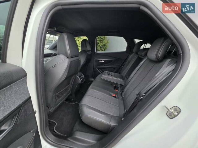 Белый Пежо 3008, объемом двигателя 1.5 л и пробегом 162 тыс. км за 21750 $, фото 69 на Automoto.ua