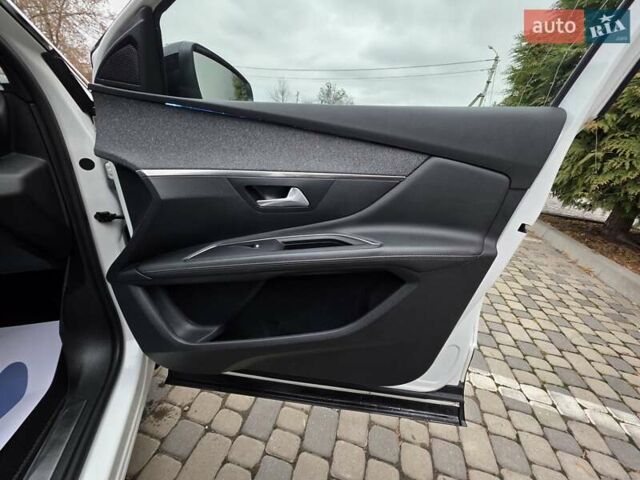 Белый Пежо 3008, объемом двигателя 1.5 л и пробегом 162 тыс. км за 21750 $, фото 55 на Automoto.ua