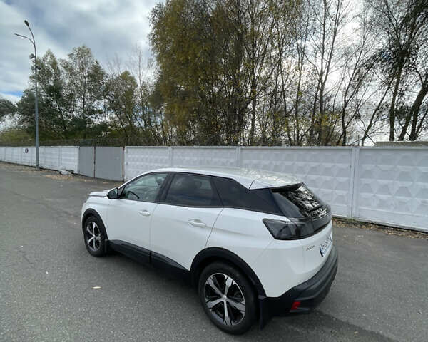 Белый Пежо 3008, объемом двигателя 1.5 л и пробегом 50 тыс. км за 25555 $, фото 7 на Automoto.ua