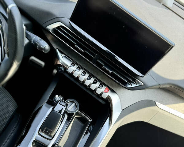 Белый Пежо 3008, объемом двигателя 2 л и пробегом 60 тыс. км за 32000 $, фото 23 на Automoto.ua