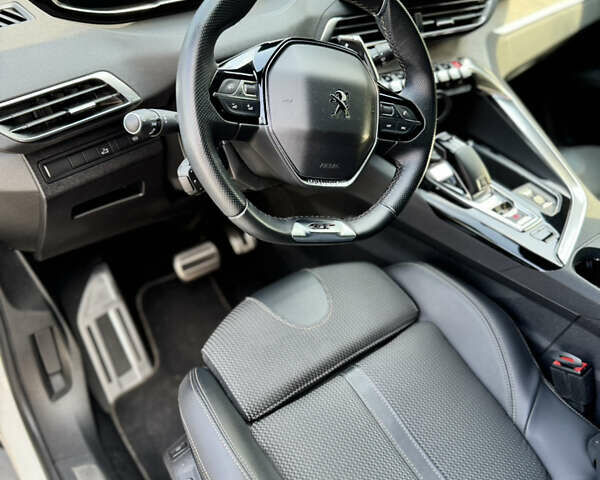 Белый Пежо 3008, объемом двигателя 2 л и пробегом 60 тыс. км за 32000 $, фото 19 на Automoto.ua