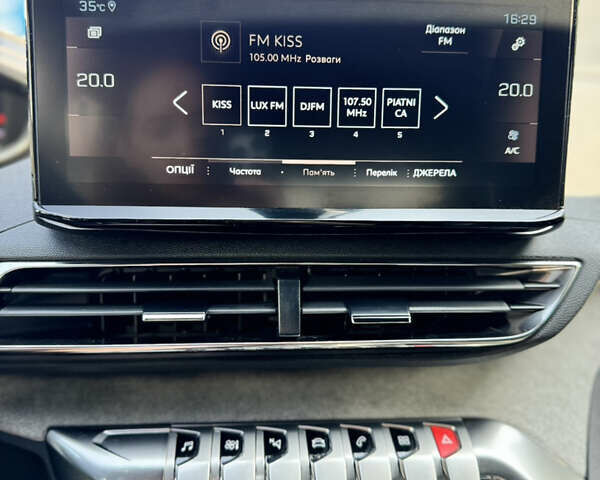 Белый Пежо 3008, объемом двигателя 2 л и пробегом 60 тыс. км за 32000 $, фото 26 на Automoto.ua