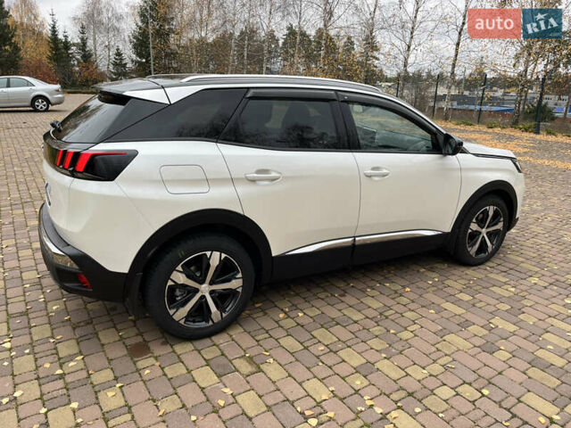 Белый Пежо 3008, объемом двигателя 1.5 л и пробегом 25 тыс. км за 29500 $, фото 4 на Automoto.ua