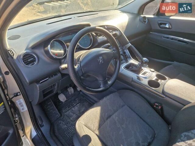 Бежевый Пежо 3008, объемом двигателя 1.6 л и пробегом 271 тыс. км за 7899 $, фото 12 на Automoto.ua