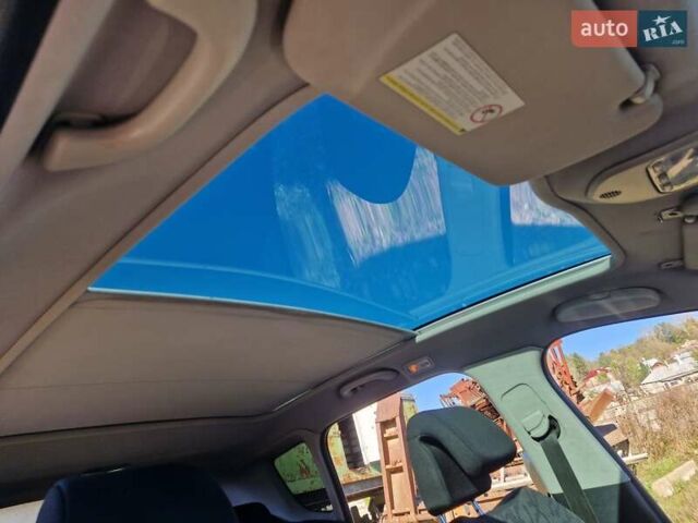 Бежевый Пежо 3008, объемом двигателя 1.6 л и пробегом 271 тыс. км за 7899 $, фото 17 на Automoto.ua