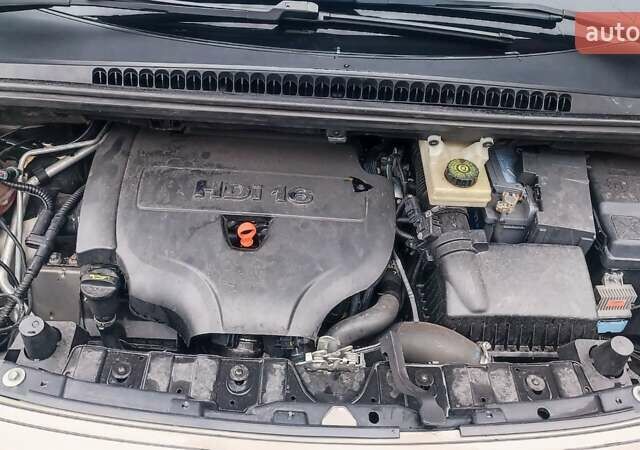 Бежевый Пежо 3008, объемом двигателя 2 л и пробегом 227 тыс. км за 9400 $, фото 42 на Automoto.ua