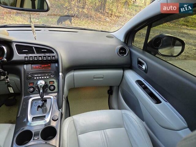 Бежевий Пежо 3008, об'ємом двигуна 2 л та пробігом 227 тис. км за 8900 $, фото 49 на Automoto.ua