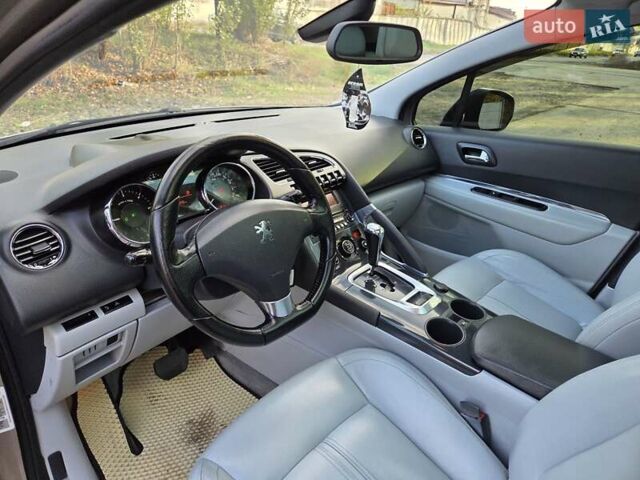 Бежевий Пежо 3008, об'ємом двигуна 2 л та пробігом 227 тис. км за 8900 $, фото 24 на Automoto.ua