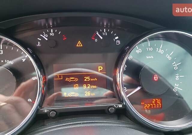 Бежевый Пежо 3008, объемом двигателя 2 л и пробегом 227 тыс. км за 9400 $, фото 20 на Automoto.ua
