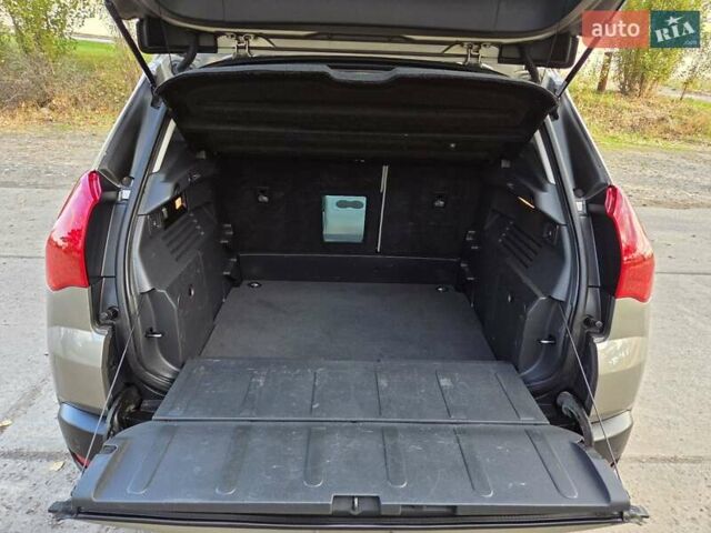 Бежевий Пежо 3008, об'ємом двигуна 2 л та пробігом 227 тис. км за 8900 $, фото 34 на Automoto.ua