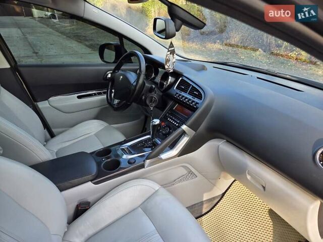 Бежевий Пежо 3008, об'ємом двигуна 2 л та пробігом 227 тис. км за 8900 $, фото 46 на Automoto.ua