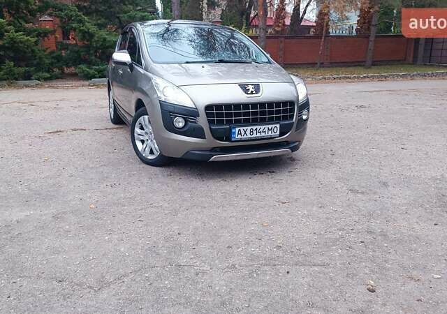 Бежевый Пежо 3008, объемом двигателя 2 л и пробегом 227 тыс. км за 9400 $, фото 2 на Automoto.ua