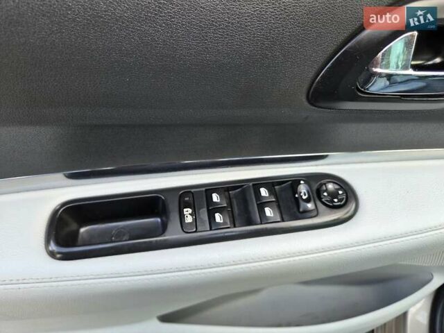 Бежевий Пежо 3008, об'ємом двигуна 2 л та пробігом 227 тис. км за 8900 $, фото 29 на Automoto.ua