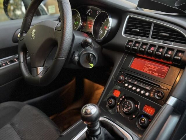 Бежевый Пежо 3008, объемом двигателя 1.6 л и пробегом 236 тыс. км за 7450 $, фото 5 на Automoto.ua