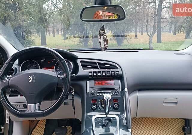 Бежевый Пежо 3008, объемом двигателя 2 л и пробегом 227 тыс. км за 9400 $, фото 19 на Automoto.ua