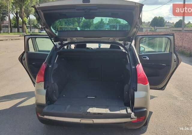 Бежевый Пежо 3008, объемом двигателя 1.56 л и пробегом 87 тыс. км за 9550 $, фото 11 на Automoto.ua