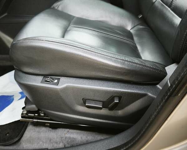 Бежевый Пежо 3008, объемом двигателя 1.6 л и пробегом 216 тыс. км за 8500 $, фото 5 на Automoto.ua