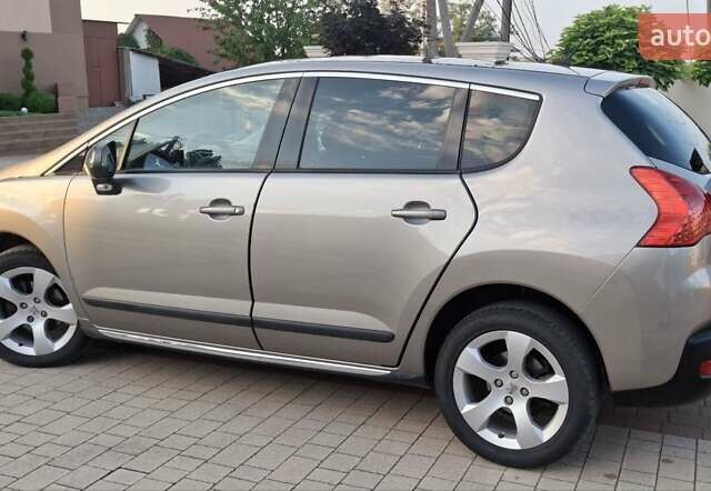 Бежевий Пежо 3008, об'ємом двигуна 1.6 л та пробігом 195 тис. км за 9150 $, фото 6 на Automoto.ua