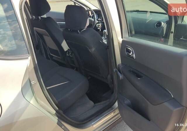 Бежевый Пежо 3008, объемом двигателя 1.56 л и пробегом 87 тыс. км за 9550 $, фото 10 на Automoto.ua