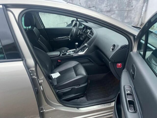 Бежевий Пежо 3008, об'ємом двигуна 1.6 л та пробігом 216 тис. км за 8500 $, фото 6 на Automoto.ua