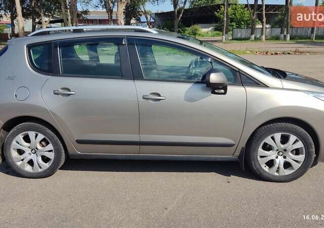 Бежевый Пежо 3008, объемом двигателя 1.56 л и пробегом 87 тыс. км за 9550 $, фото 2 на Automoto.ua