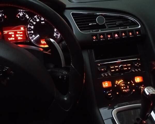 Бежевый Пежо 3008, объемом двигателя 1.56 л и пробегом 278 тыс. км за 8350 $, фото 18 на Automoto.ua