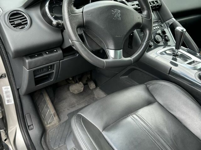 Бежевий Пежо 3008, об'ємом двигуна 1.6 л та пробігом 216 тис. км за 8500 $, фото 2 на Automoto.ua