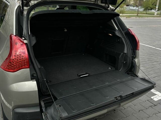 Бежевий Пежо 3008, об'ємом двигуна 1.6 л та пробігом 216 тис. км за 8500 $, фото 5 на Automoto.ua