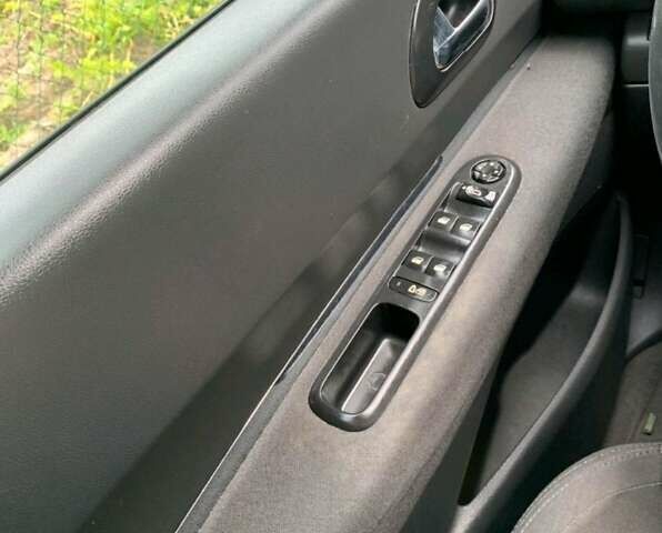 Бежевий Пежо 3008, об'ємом двигуна 1.6 л та пробігом 303 тис. км за 6700 $, фото 12 на Automoto.ua