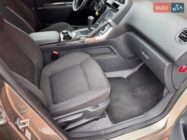 Бежевый Пежо 3008, объемом двигателя 1.6 л и пробегом 122 тыс. км за 10900 $, фото 38 на Automoto.ua