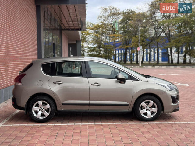 Бежевый Пежо 3008, объемом двигателя 1.6 л и пробегом 122 тыс. км за 10900 $, фото 16 на Automoto.ua