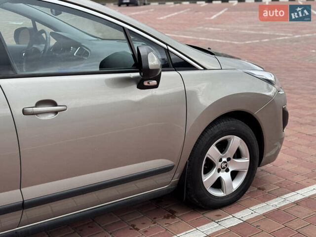 Бежевый Пежо 3008, объемом двигателя 1.6 л и пробегом 122 тыс. км за 10900 $, фото 17 на Automoto.ua