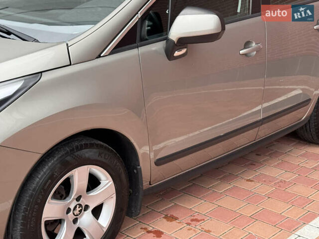 Бежевый Пежо 3008, объемом двигателя 1.6 л и пробегом 122 тыс. км за 10900 $, фото 13 на Automoto.ua