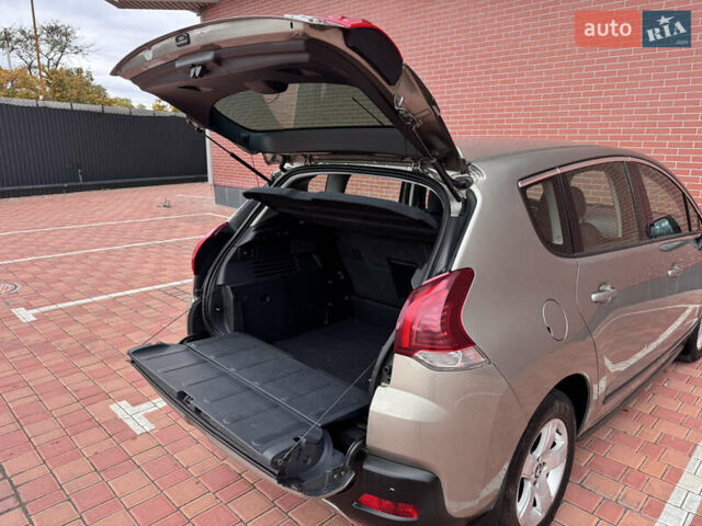 Бежевый Пежо 3008, объемом двигателя 1.6 л и пробегом 122 тыс. км за 10900 $, фото 40 на Automoto.ua