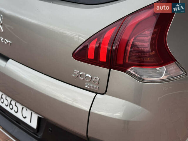 Бежевый Пежо 3008, объемом двигателя 1.6 л и пробегом 122 тыс. км за 10900 $, фото 35 на Automoto.ua