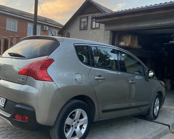 Бежевый Пежо 3008, объемом двигателя 1.56 л и пробегом 118 тыс. км за 10666 $, фото 56 на Automoto.ua