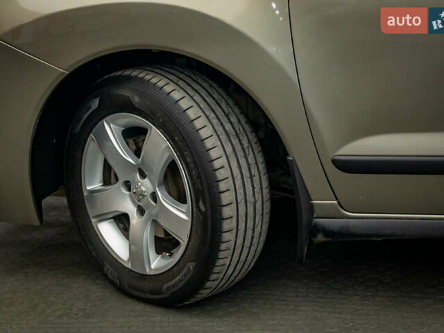 Бежевый Пежо 3008, объемом двигателя 1.6 л и пробегом 144 тыс. км за 10789 $, фото 7 на Automoto.ua