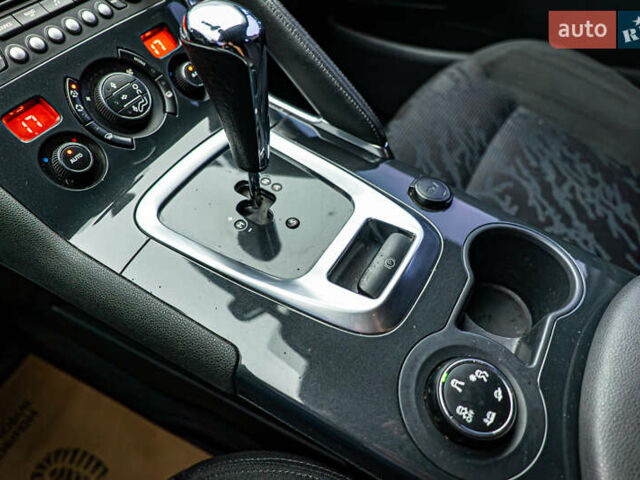 Бежевый Пежо 3008, объемом двигателя 1.6 л и пробегом 144 тыс. км за 10789 $, фото 16 на Automoto.ua