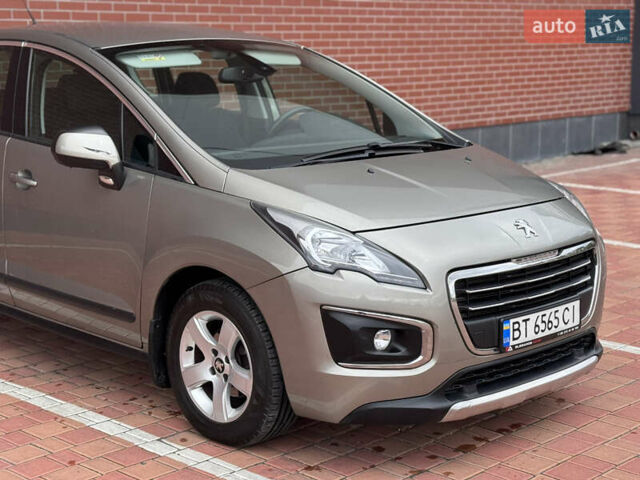 Бежевый Пежо 3008, объемом двигателя 1.6 л и пробегом 122 тыс. км за 10900 $, фото 5 на Automoto.ua