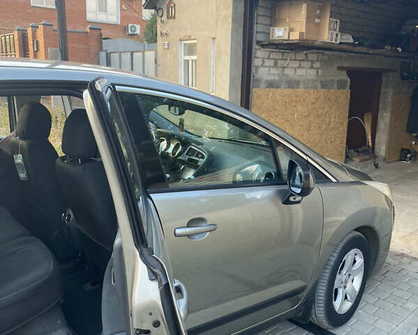 Бежевый Пежо 3008, объемом двигателя 1.56 л и пробегом 118 тыс. км за 10666 $, фото 45 на Automoto.ua