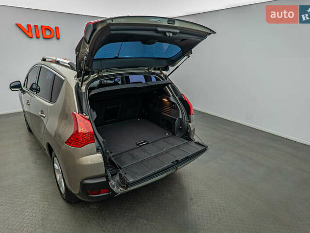 Бежевый Пежо 3008, объемом двигателя 1.6 л и пробегом 144 тыс. км за 10789 $, фото 6 на Automoto.ua