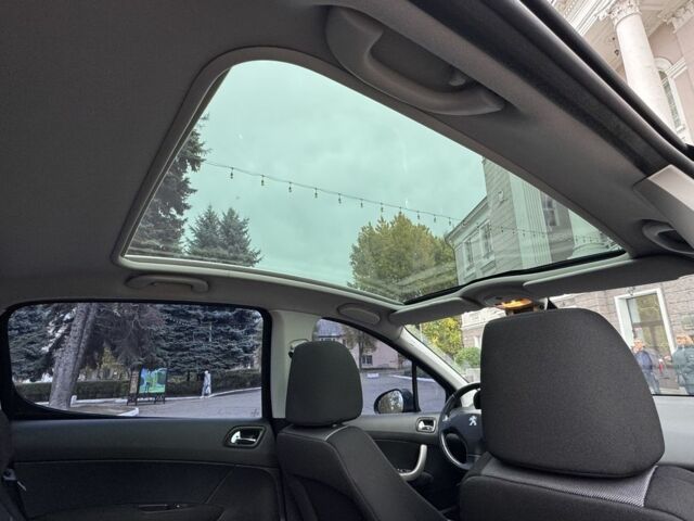 Чорний Пежо 3008, об'ємом двигуна 1.6 л та пробігом 160 тис. км за 7300 $, фото 6 на Automoto.ua