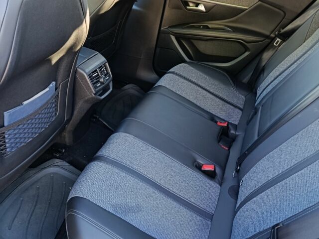 Чорний Пежо 3008, об'ємом двигуна 0 л та пробігом 146 тис. км за 20931 $, фото 4 на Automoto.ua