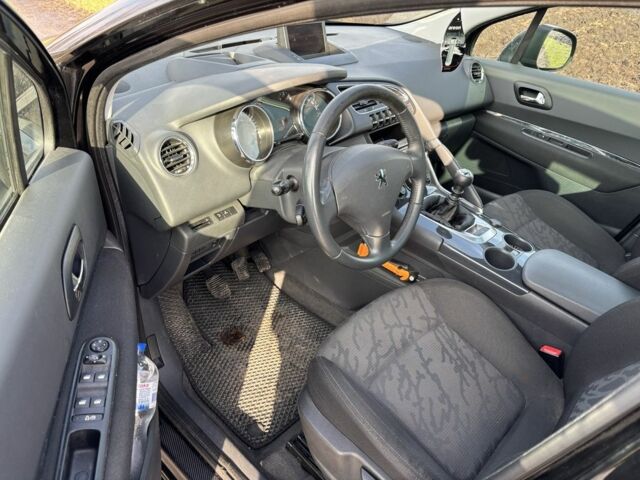 Черный Пежо 3008, объемом двигателя 1.6 л и пробегом 210 тыс. км за 6500 $, фото 3 на Automoto.ua