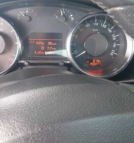 Черный Пежо 3008, объемом двигателя 1.6 л и пробегом 198 тыс. км за 6799 $, фото 16 на Automoto.ua