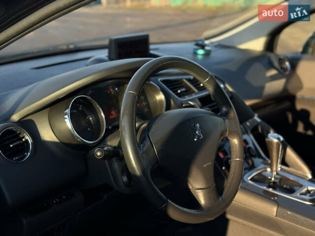 Черный Пежо 3008, объемом двигателя 1.6 л и пробегом 266 тыс. км за 7750 $, фото 5 на Automoto.ua