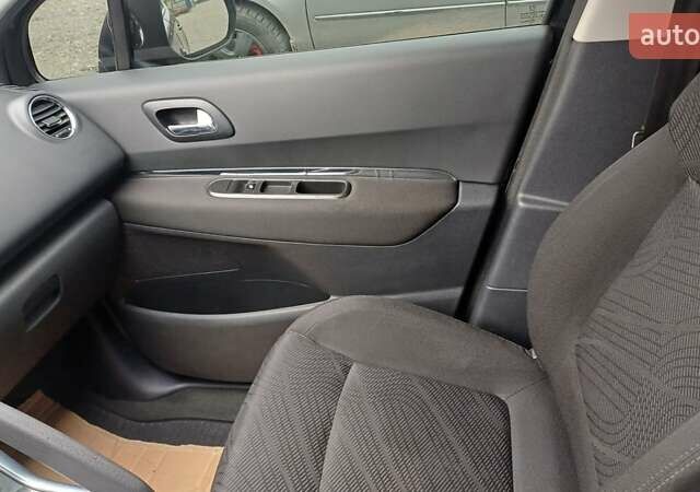 Чорний Пежо 3008, об'ємом двигуна 1.6 л та пробігом 244 тис. км за 6950 $, фото 9 на Automoto.ua