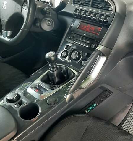 Черный Пежо 3008, объемом двигателя 1.6 л и пробегом 198 тыс. км за 6799 $, фото 8 на Automoto.ua