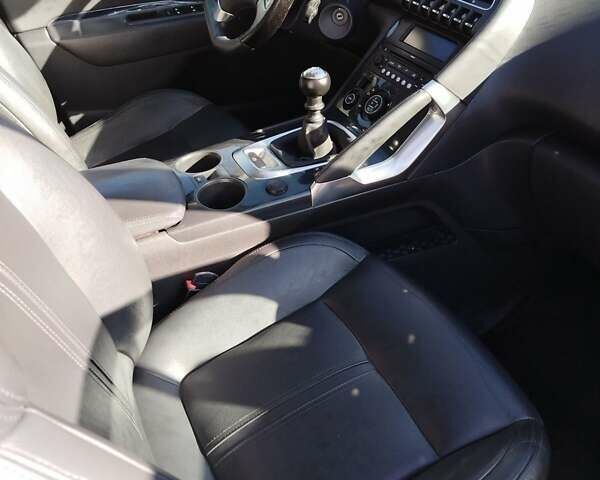 Черный Пежо 3008, объемом двигателя 1.6 л и пробегом 118 тыс. км за 8000 $, фото 14 на Automoto.ua